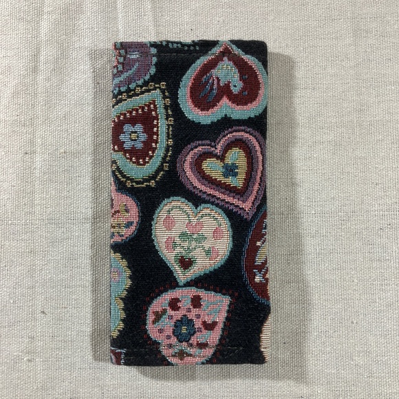 Tapestry Cottage billfold wallet - Picture 1 of 3